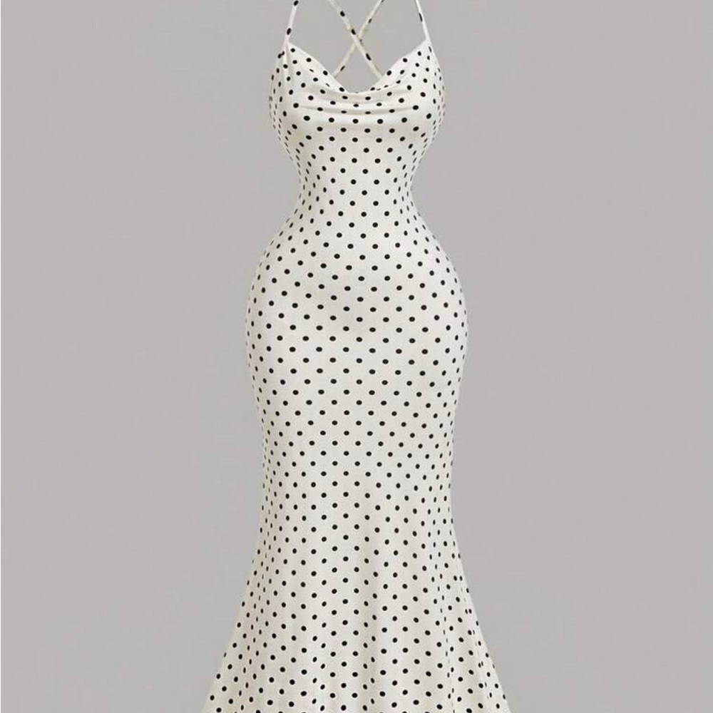 Chic Spotted Maxi Dress